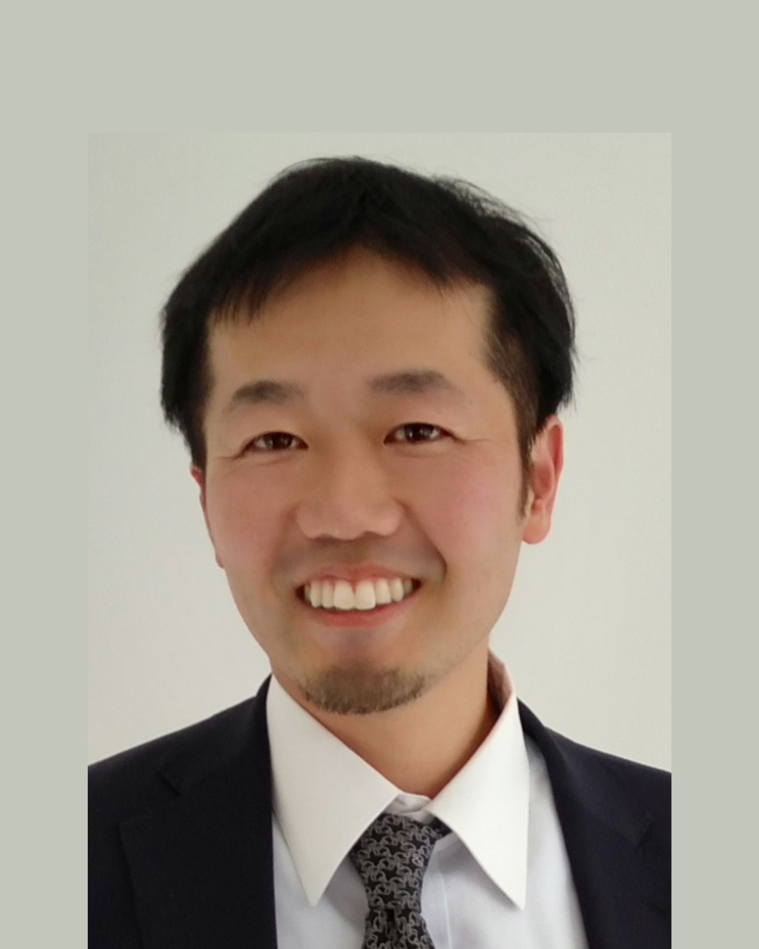 井上 雄祐 氏